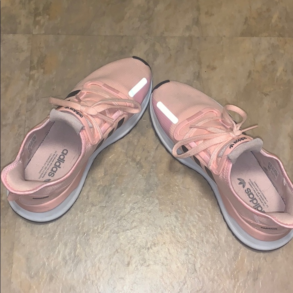 Adidas Sneakers